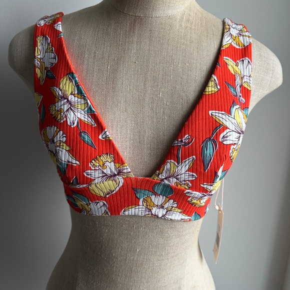 Eberjey Vivian Bikini Top in Hibiscus Size Small - Picture 1 of 4